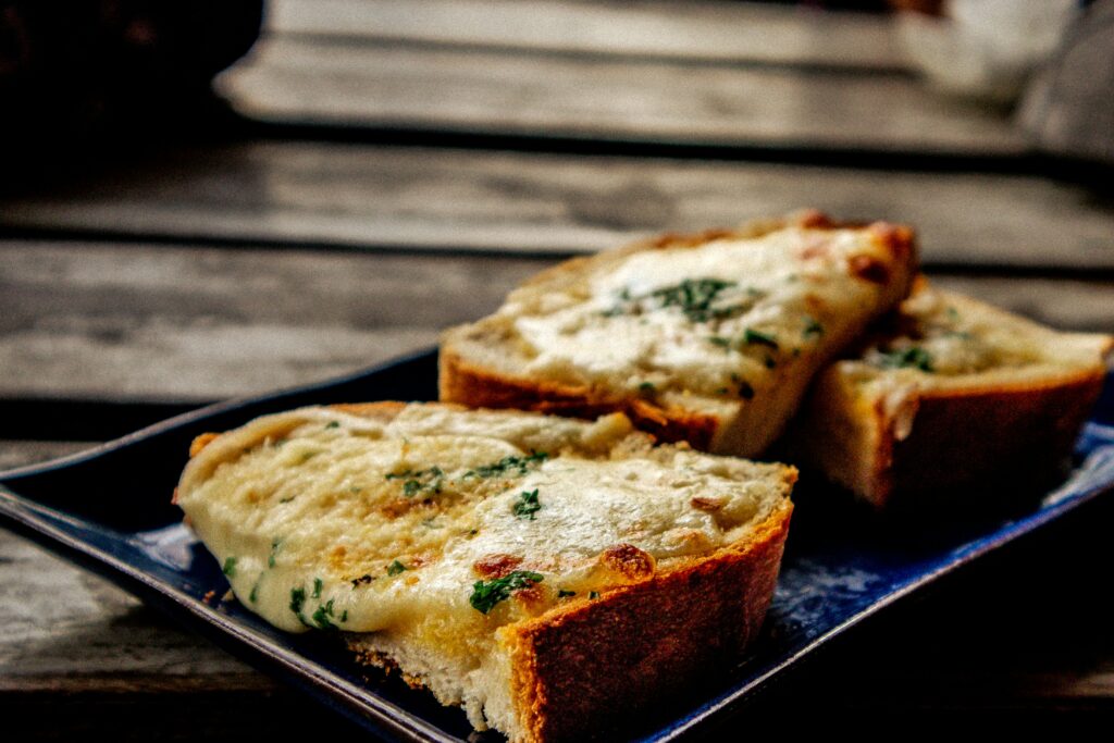 cheese bread with melted cheese